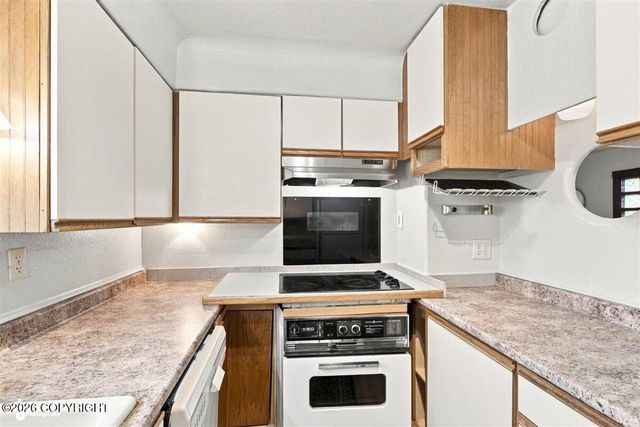 1335 Ingra Street, Anchorage, AK 99501