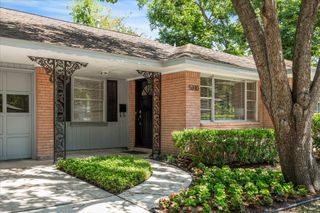 5310 Hialeah Drive, Houston, TX 77092