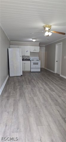 2643-2651 Lafayette ST 2651, Fort Myers, FL 33916