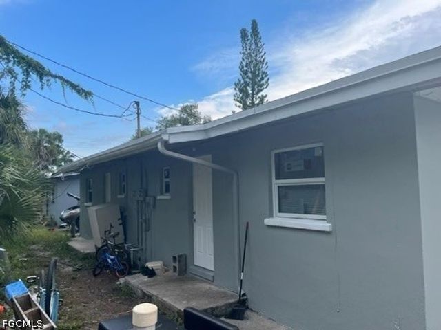2643-2651 Lafayette ST 2651, Fort Myers, FL 33916
