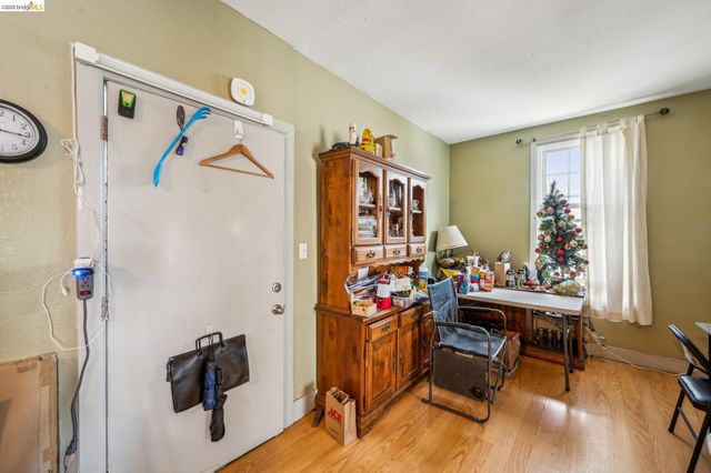 1820 International Blvd, Oakland, CA 94606