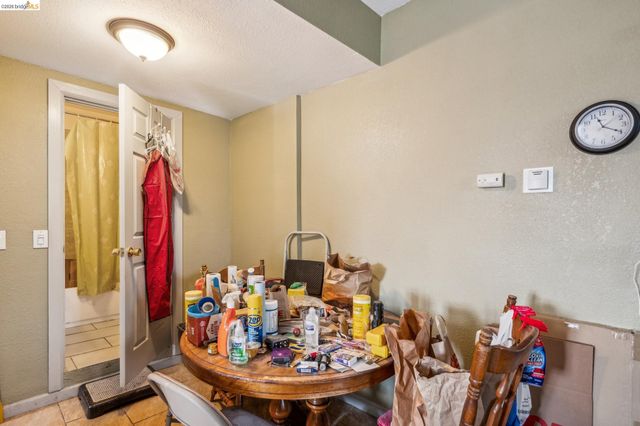 1820 International Blvd, Oakland, CA 94606