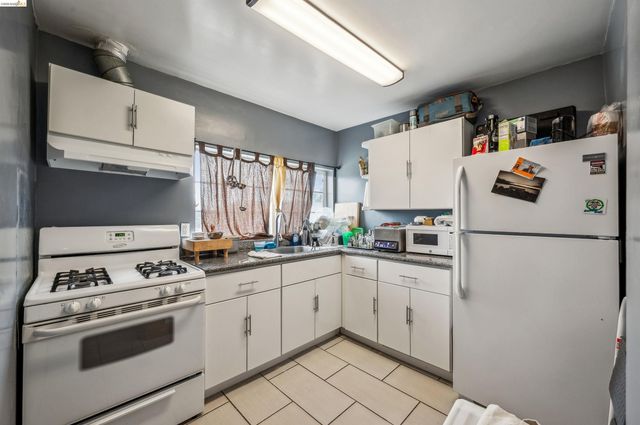 1820 International Blvd, Oakland, CA 94606