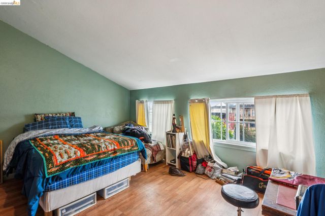 1820 International Blvd, Oakland, CA 94606
