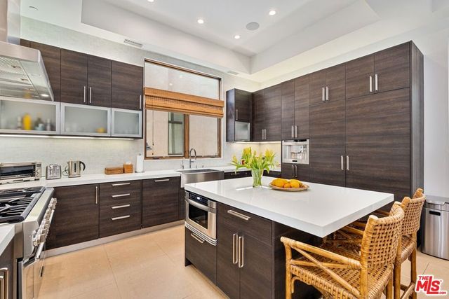 12319 Gorham Avenue, Los Angeles, CA 90049