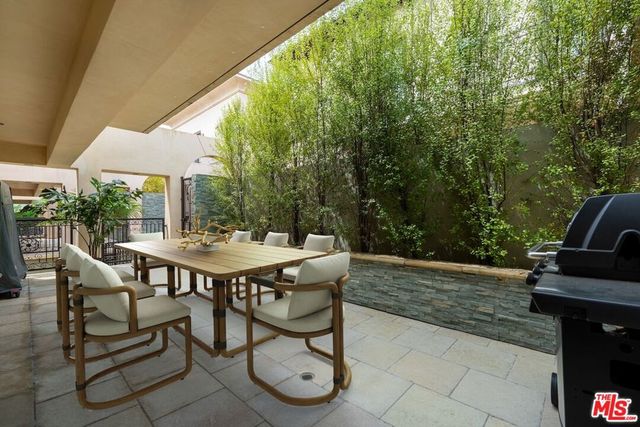 12319 Gorham Avenue, Los Angeles, CA 90049
