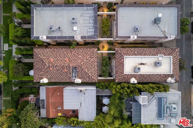 12319 Gorham Avenue, Los Angeles, CA 90049