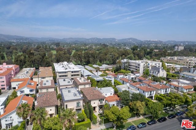 12319 Gorham Avenue, Los Angeles, CA 90049
