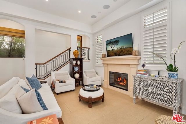12319 Gorham Avenue, Los Angeles, CA 90049