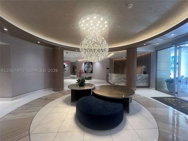 888 Brickell Key Dr 806, Miami, FL 33131