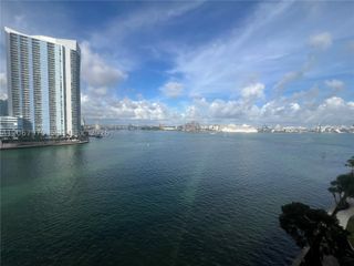 888 Brickell Key Dr 806, Miami, FL 33131