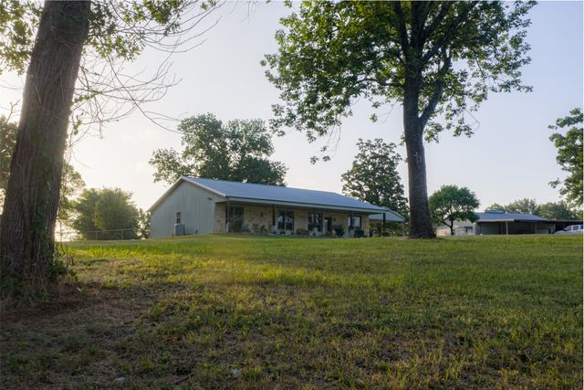 10457 State Highway 110, Van, TX 75790