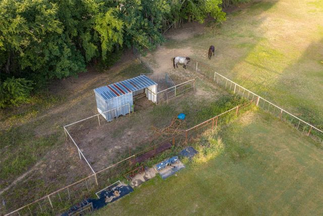 10457 State Highway 110, Van, TX 75790