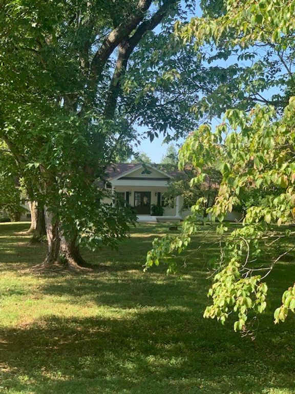 731 Maynard Ln, Columbia, TN 38401