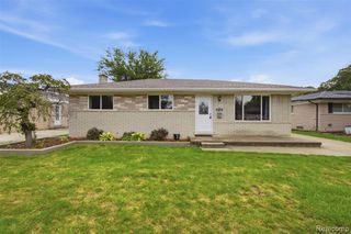 2742 Downey Drive, Troy, MI 48083