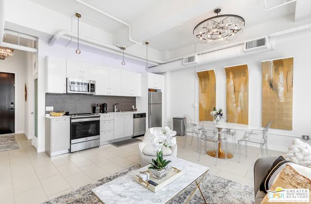 939 S Broadway 309, Los Angeles, CA 90015