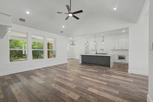7804 Kenleigh Lane, Rio Vista, TX 76093