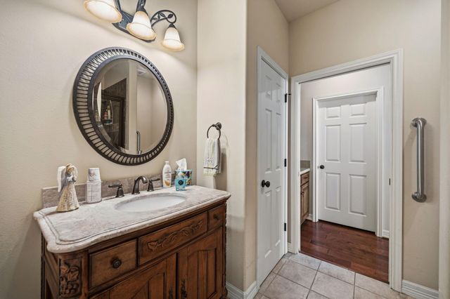 507 W Lake Shore Drive, Livingston, TX 77351