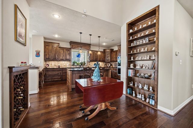 507 W Lake Shore Drive, Livingston, TX 77351