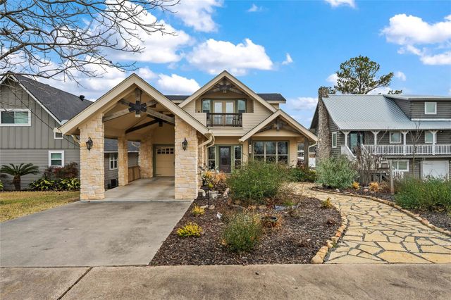 507 W Lake Shore Drive, Livingston, TX 77351