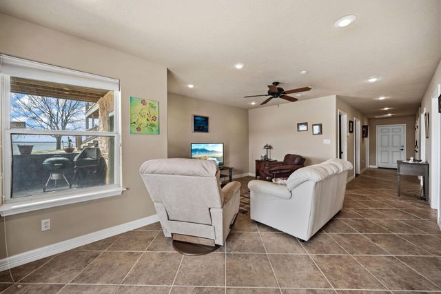 507 W Lake Shore Drive, Livingston, TX 77351