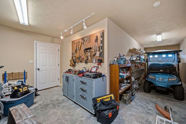 507 W Lake Shore Drive, Livingston, TX 77351