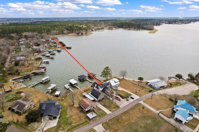 507 W Lake Shore Drive, Livingston, TX 77351