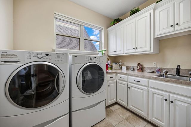507 W Lake Shore Drive, Livingston, TX 77351