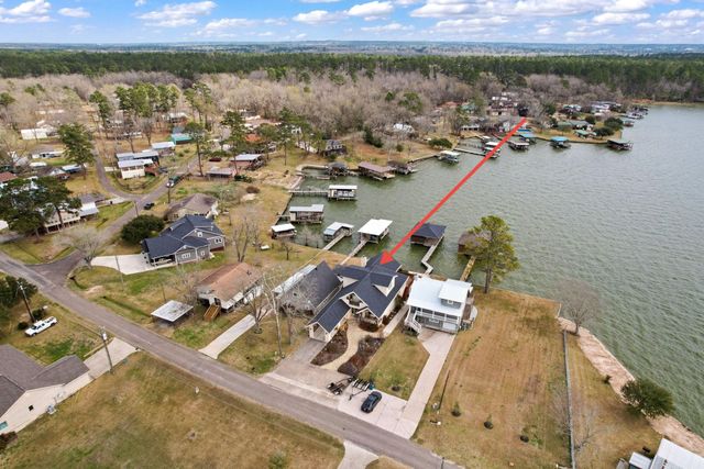 507 W Lake Shore Drive, Livingston, TX 77351