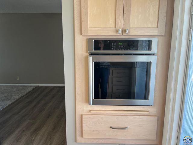 3104 SE Michigan AVE, Topeka, KS 66605