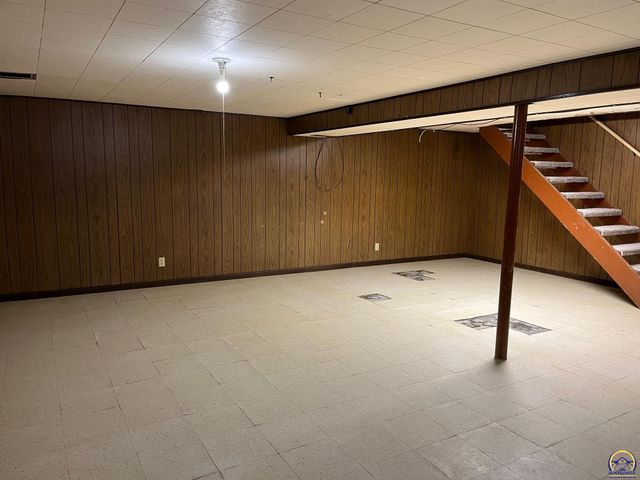 3104 SE Michigan AVE, Topeka, KS 66605