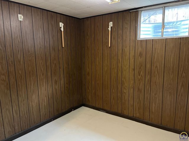 3104 SE Michigan AVE, Topeka, KS 66605