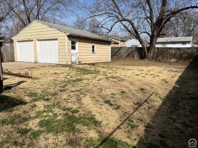 3104 SE Michigan AVE, Topeka, KS 66605