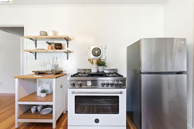 4061 Whittle Ave, Oakland, CA 94602