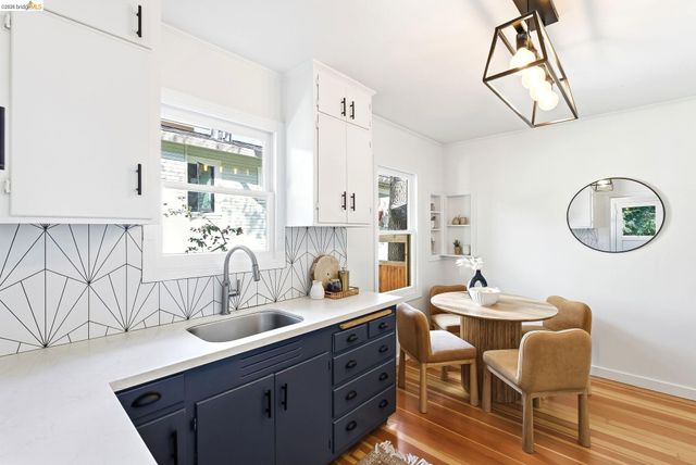 4061 Whittle Ave, Oakland, CA 94602