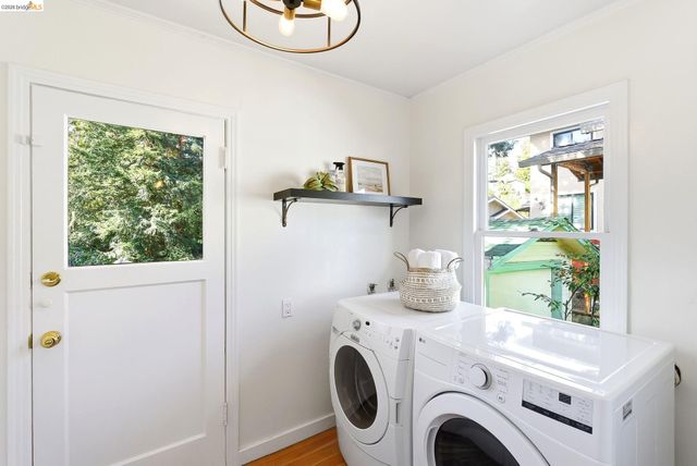 4061 Whittle Ave, Oakland, CA 94602