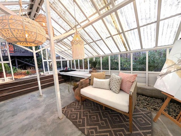 4061 Whittle Ave, Oakland, CA 94602