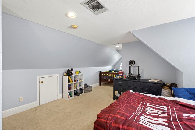 2000 Pin Oak Drive, Kaufman, TX 75142