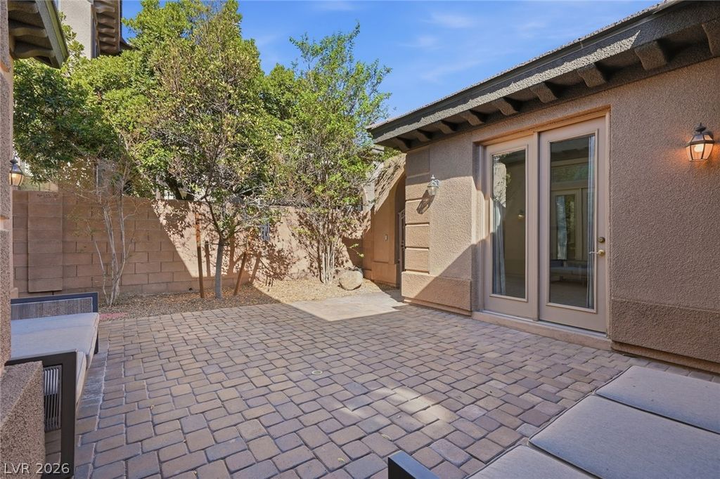 9025 Loggers Mill Avenue, Las Vegas, NV 89143 — photo 4