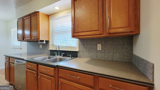 1527 Patricia Drive, Morrow, GA 30260