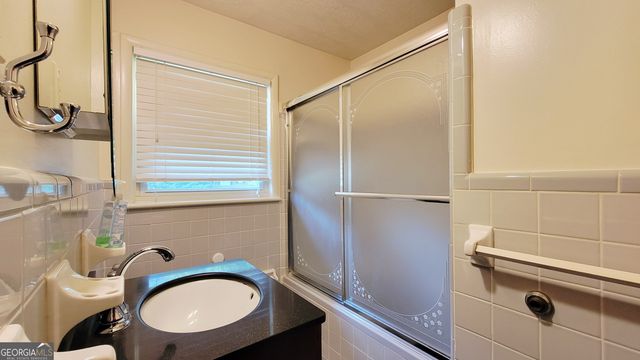1527 Patricia Drive, Morrow, GA 30260