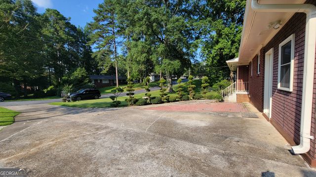 1527 Patricia Drive, Morrow, GA 30260