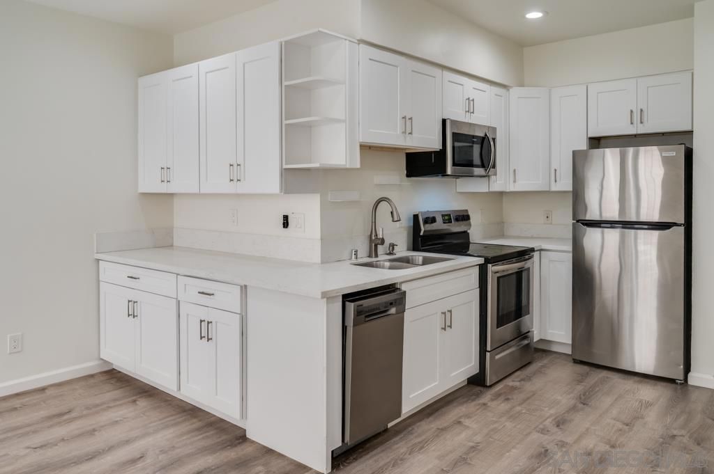 Image 12 of property listing at 3950 Cleveland 106, San Diego, CA 92103