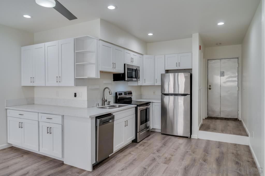 Image 14 of property listing at 3950 Cleveland 106, San Diego, CA 92103