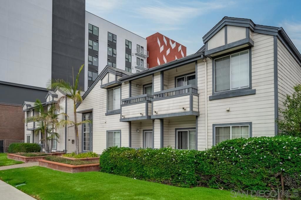 Image 4 of property listing at 3950 Cleveland 106, San Diego, CA 92103