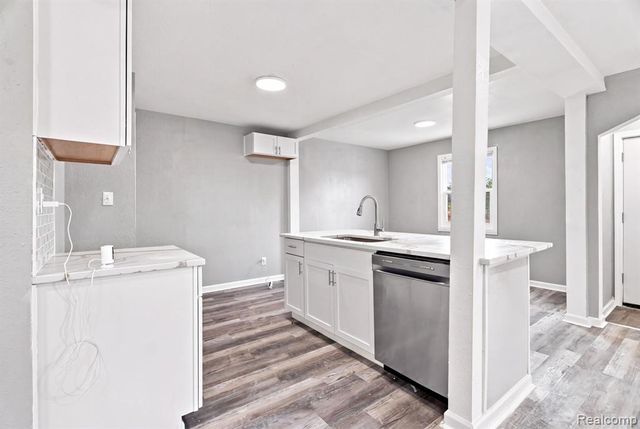 5515 E Outer Drive, Detroit, MI 48234