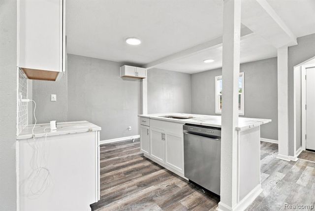 5515 E Outer Drive, Detroit, MI 48234