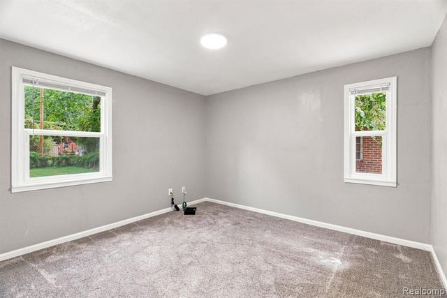 5515 E Outer Drive, Detroit, MI 48234