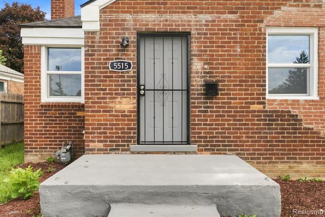 5515 E Outer Drive, Detroit, MI 48234