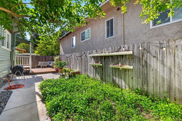 305 21st St, Sacramento, CA 95811